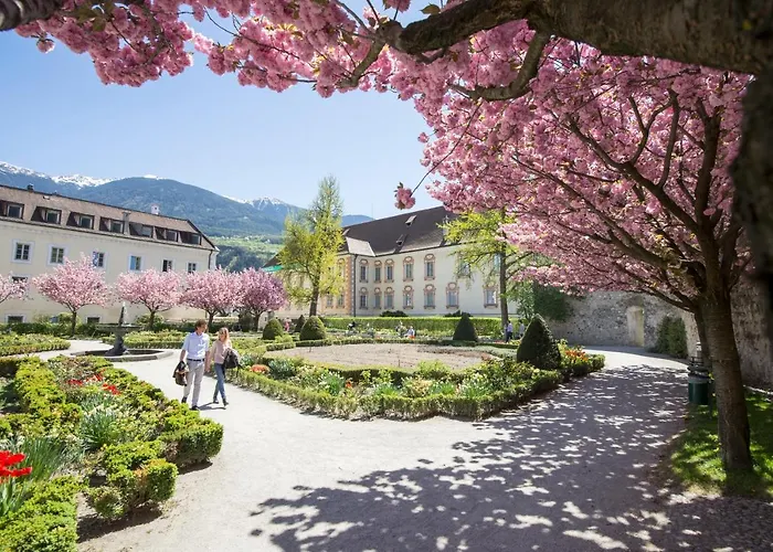 Nice Living Neue- Moderne Apartments Im Herzen Von Brixen - Kostenlose Brixencard - Ideal Fuer Familien, Paare, Geschaeftsreisende Und Allen Urlaubs Hungrigen